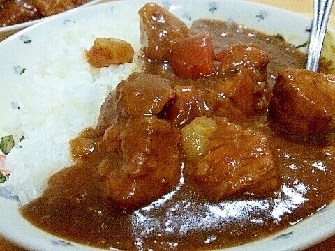 肉がごろごろ！圧力鍋で作るカレー